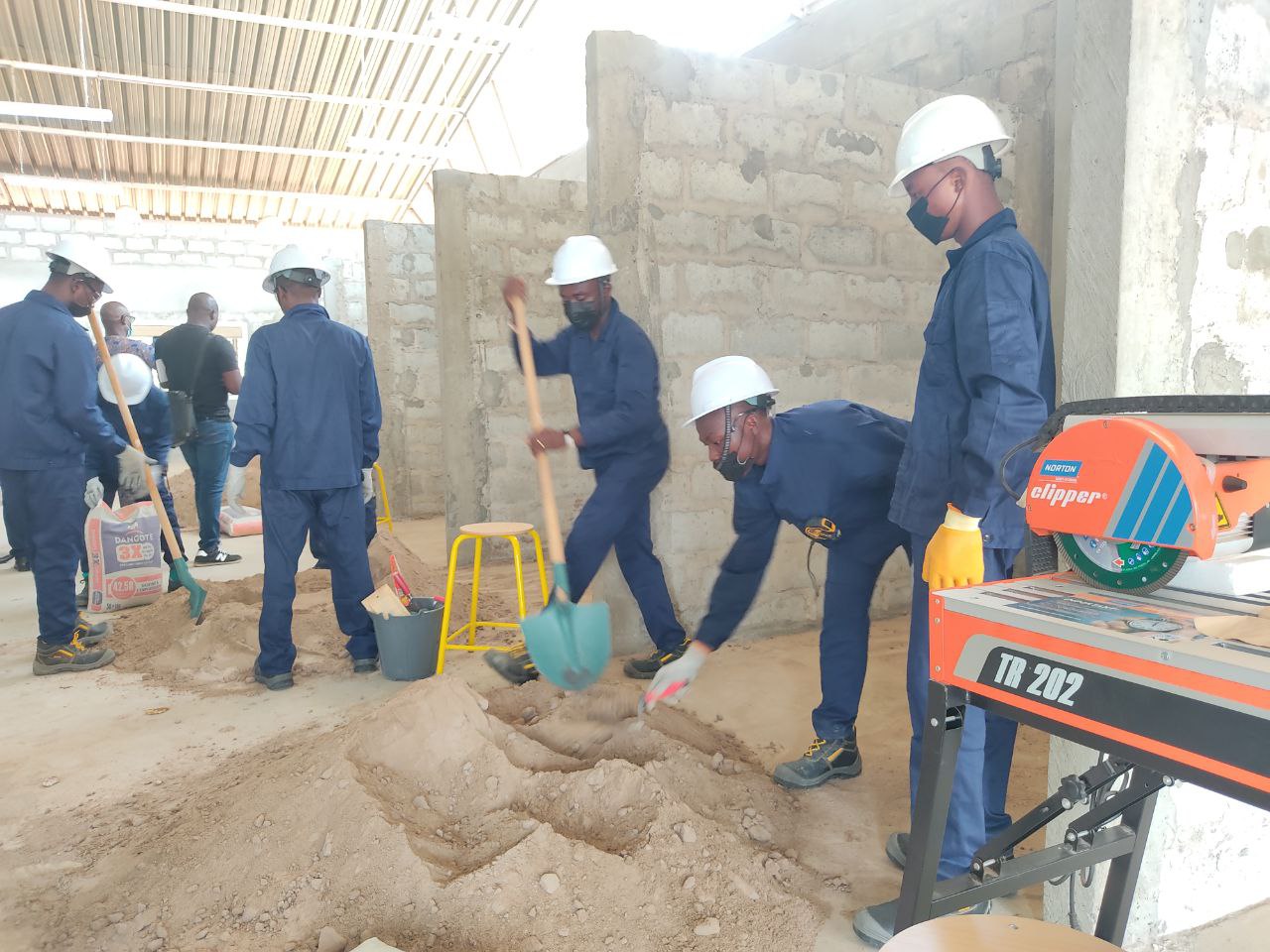 Optimisation des programmes de formation professionnelle en Électricité et Maçonnerie au Togo