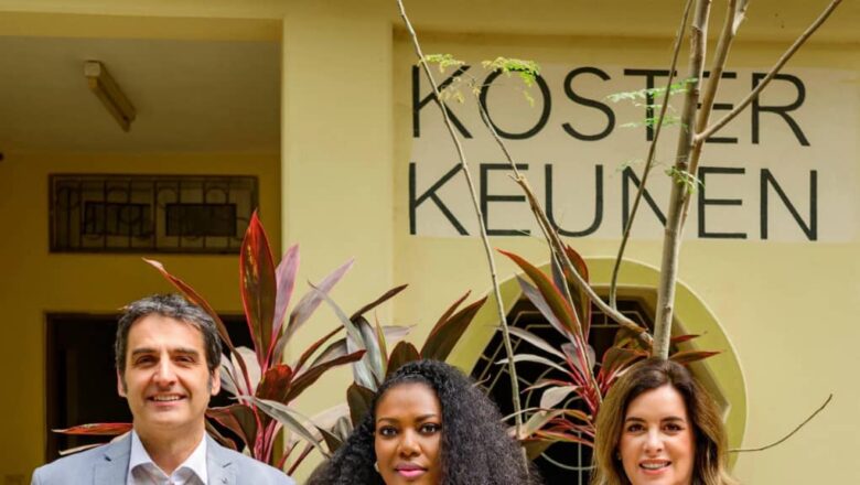 La ministre et l'ambassadeur ont salué le succès de Koster Keunen West Africa, qui contribue à créer des emplois durables,