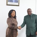 la Ministre des Affaires étrangères et de l’Intégration régionale du Ghana, Shirley Ayorkor Botchwey, a tenu une réunion productive avec M. Senge Romuald ONGALA, le Chargé d’Affaires par intérim du Haut-Commissariat du Gabon au Togo.