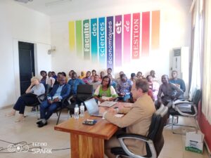 Un séminaire économique d’avant-garde s’est tenu aujourd’hui à Lomé avec la participation du Professeur Jean-François Ponsot 