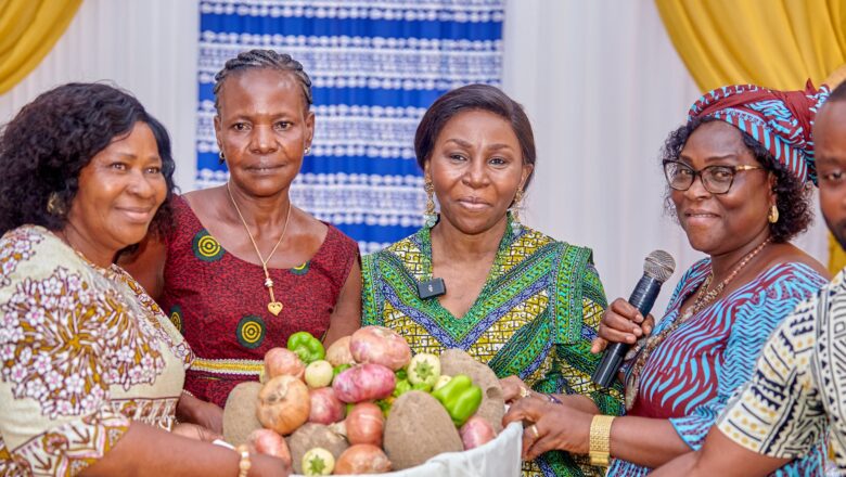 La ministre du commerce, de l’artisanat et de la consommation locale, a honoré de sa présence les marchés de Hédzranawoé, Attiégou