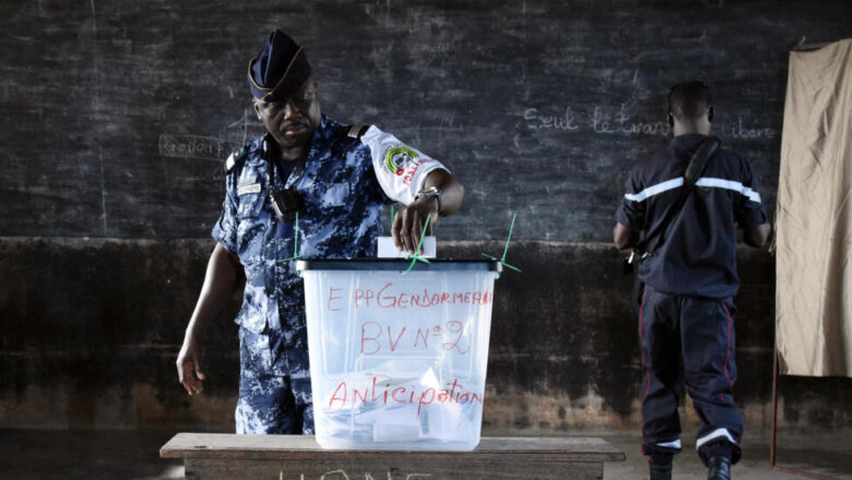 Les forces de défense et de sécurité togolaises (FDS) ainsi que la réserve opérationnelle ont pris d’assaut les bureaux de vote ce vendredi
