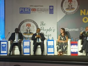 Le Haut commissaire de l’Inde au Nigeria a marqué sa présence lors d’une conférence cruciale sur le dialogue national sur  la police d’État