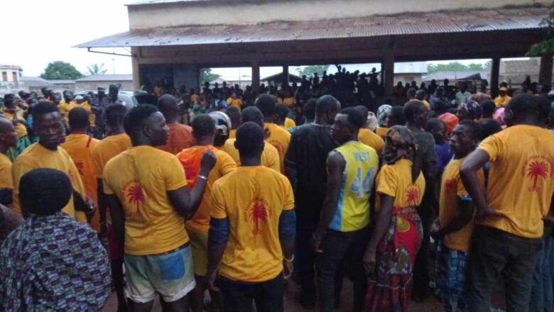 3e Vice-président de l’Assemblée nationale orchestre avec brio une campagne de charme auprès des citoyens.