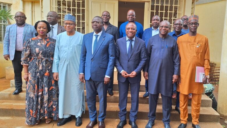 Une délégation de la Commission de la CEDEAO poursuivi sa mission d’information pré-électorale dans le contexte des élections