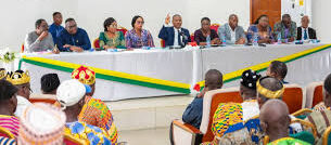ces sessions, tenues à Apéyémé et à Adéta, avaient pour noble objectif d'illuminer les esprits sur l'importance du régime parlementaire.