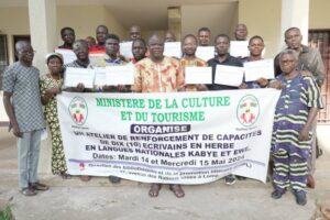 Un atelier a réuni dix écrivains en langues kabiye et ewe, visant à promouvoir la littérature dans ces langues nationales