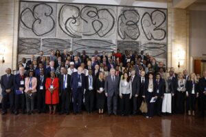 Exploration des opportunités de partenariat économique inclusif entre l'Afrique et l'Italie, mettant en lumière les secteurs clés 