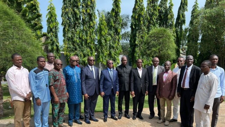 Le Togo renforce sa décentralisation avec l'installation des conseillers régionaux, élus en avril dernier, et s'affirme comme un modèle