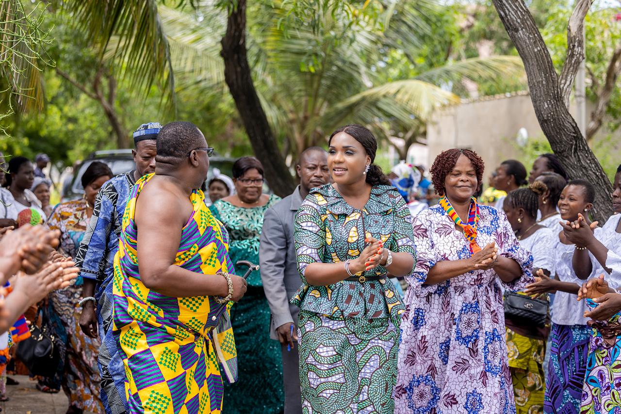 Célébration de la fête des mères à Bè : Hommage aux femmes, solidarité face aux inondations et engagement civique salué