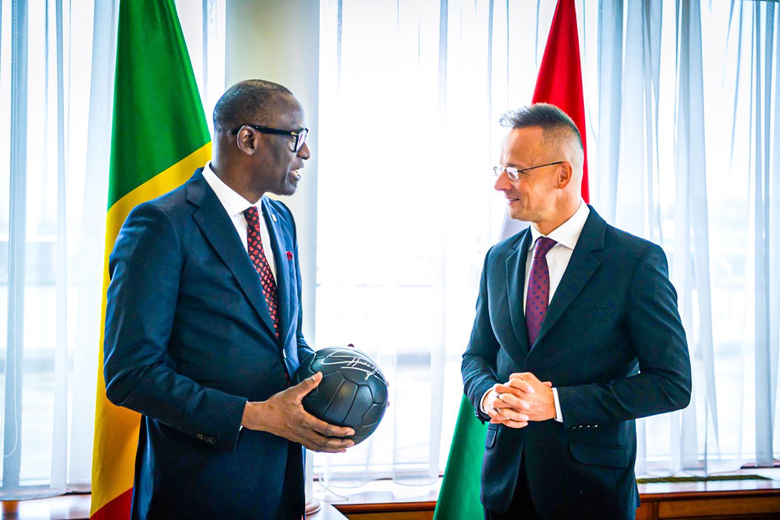 Cette visite diplomatique à Budapest marque un tournant dans les relations entre le Mali et la Hongrie, avec un accent sur le dialogue
