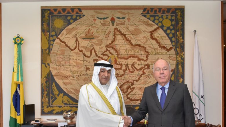 La rencontre entre le ministre brésilien Mauro Vieira et le Secrétaire général du Conseil de coopération du Golfe (CCG)