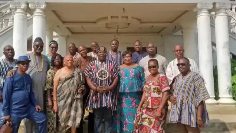 Le RAD Grand-Lomé invite le Roi d'Aflao à la fête Dunenyo Zã, une célébration de l'unité et de la tradition des peuples Ewé.