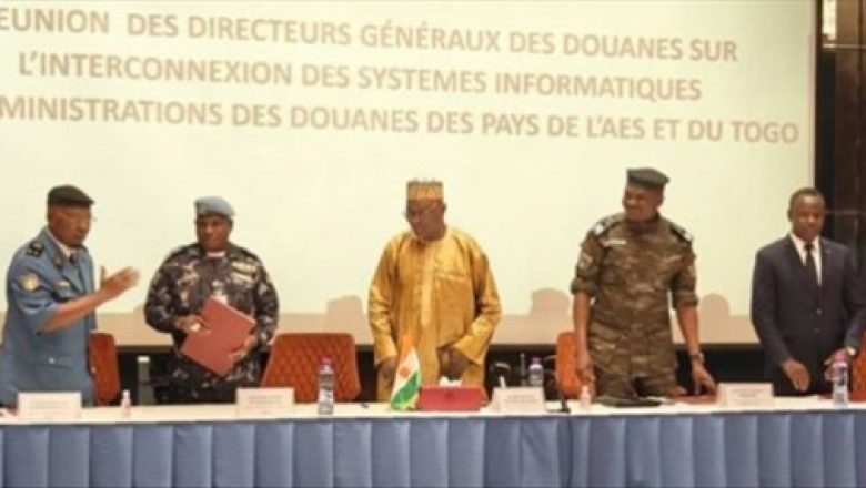 Le Togo, clé de voûte de l'interconnexion douanière au Sahel, facilite les échanges commerciaux entre les États membres.