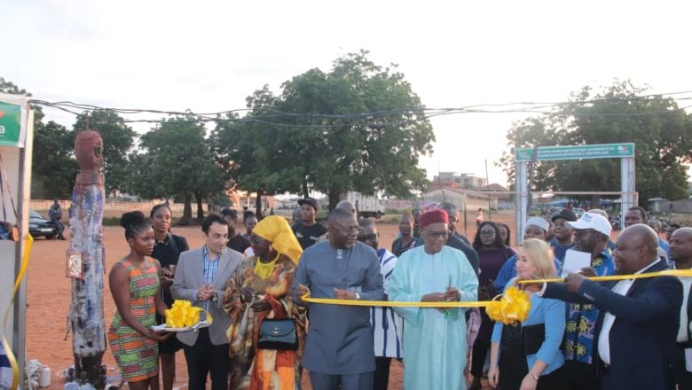 Le FIFTO, c'est une semaine de projections, d'ateliers et de rencontres pour célébrer le cinéma togolais et africain.