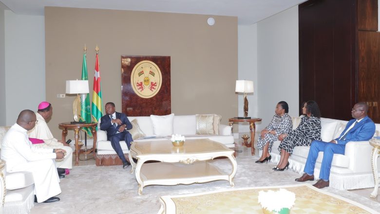 Le pays rendra hommage à Monseigneur Barrigah-Bénissan , reconnu pour son engagement en faveur de la paix et de la réconciliation nationale.