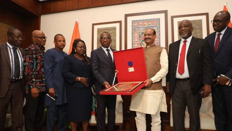 La délégation togolaise a rencontré l’honorable Om Birla, Président de la Lok Sabha, pour discuter d’un partenariat stratégique avec l’Inde.