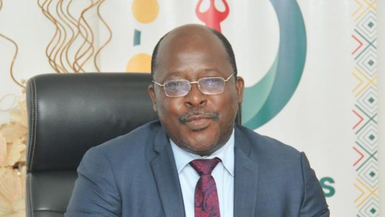 Le Professeur Kossivi HOUNAKEY rejoint le ministère du Commerce pour renforcer l'équipe de Madame MIVEDOR-SAMBIANI.