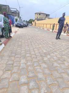 La Commune des Lacs 1 se modernise : inauguration d'une nouvelle rue à Adjido et illumination de Zongo pour améliorer la mobilité 