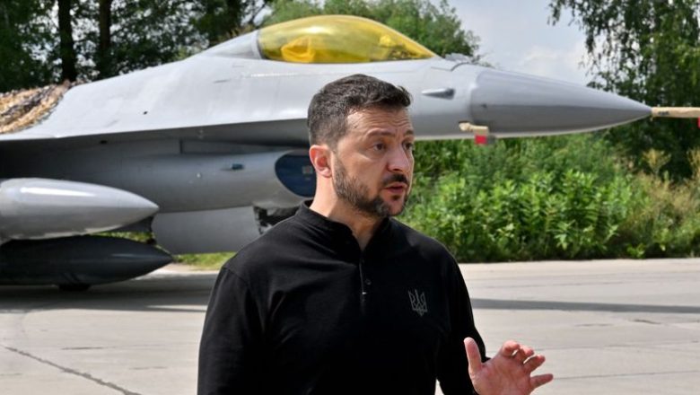 Zelensky limoge le commandant de l'armée de l'air ukrainienne après le crash d'un F-16 et appelle les Occidentaux à renforcer leur soutien face à l'intensification des attaques russes.