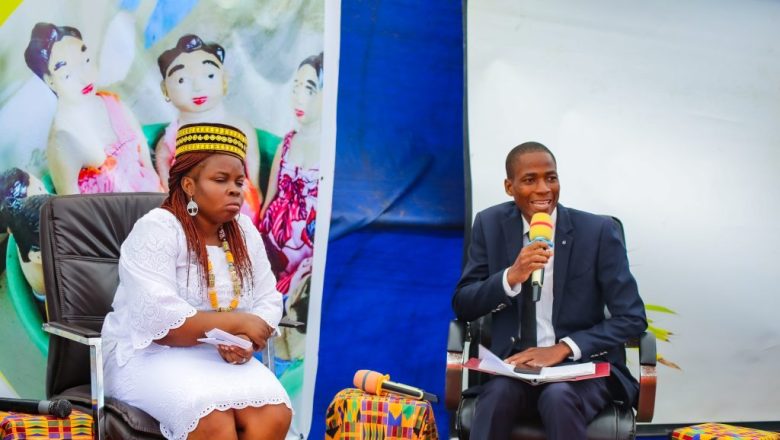 Plongez dans l'univers fascinant des traditions et des rituels liés à la gémellité au cœur du Bénin et du Togo,