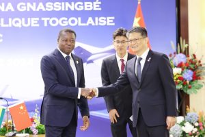 Ces échanges prometteurs visent à renforcer les liens de partenariat entre le Togo et la Chine, ouvrant ainsi la voie à une ère de coopération économique florissante.