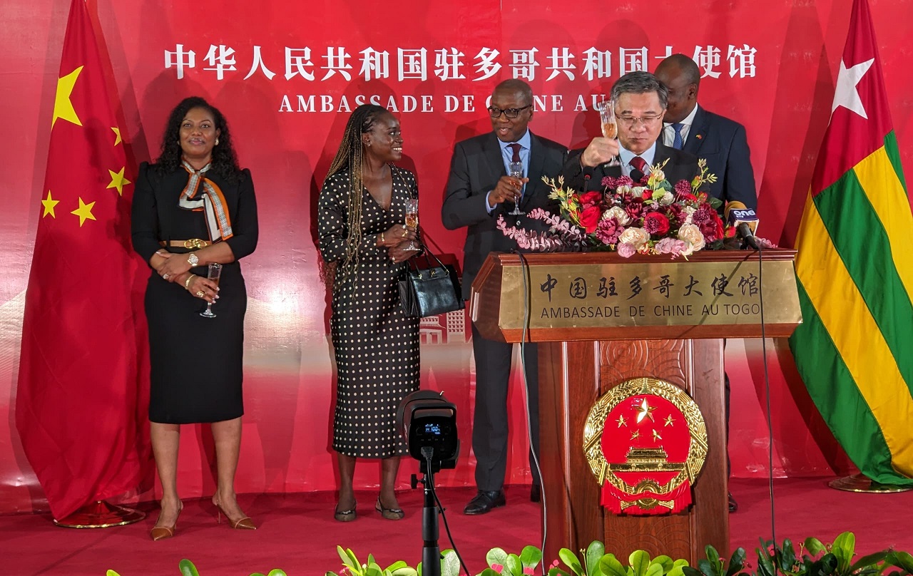 La Chine fête son anniversaire en grande pompe au Togo