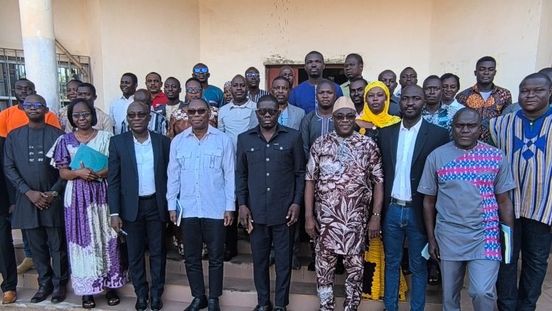 Le nouveau ministre de la santé, Professeur Tchin DARRE, entreprend une tournée de prise de contact dans la région des Savanes,