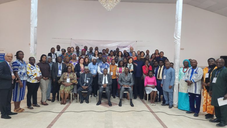 Face au défi de la malnutrition aiguë, le Togo, en partenariat avec l'OMS, organise à Lomé une formation d'envergure régionale