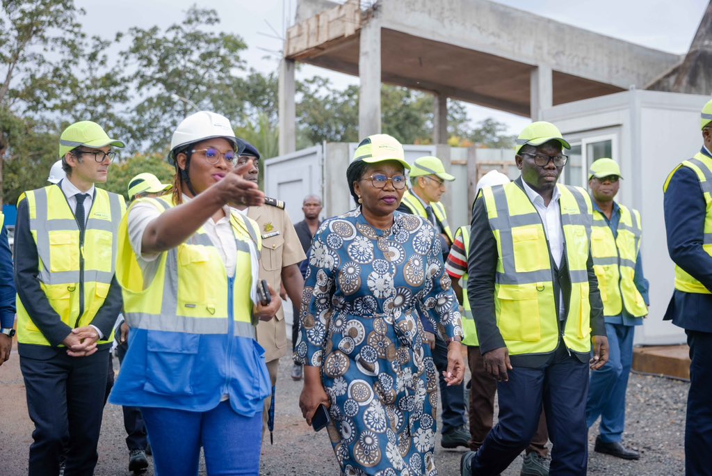 La Première Ministre Victoire Dogbe et la ministre de la santé ont récemment inspecté les travaux en cours du CHU Kara et du Campus de Lomé,