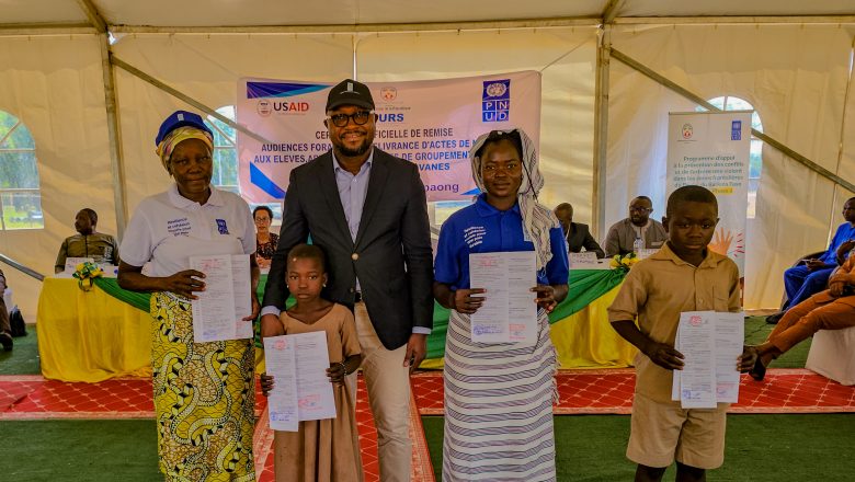 Grâce au PNUD, 14 871 personnes dans les Savanes ont désormais un acte de naissance, ouvrant la voie à une meilleure inclusion sociale.