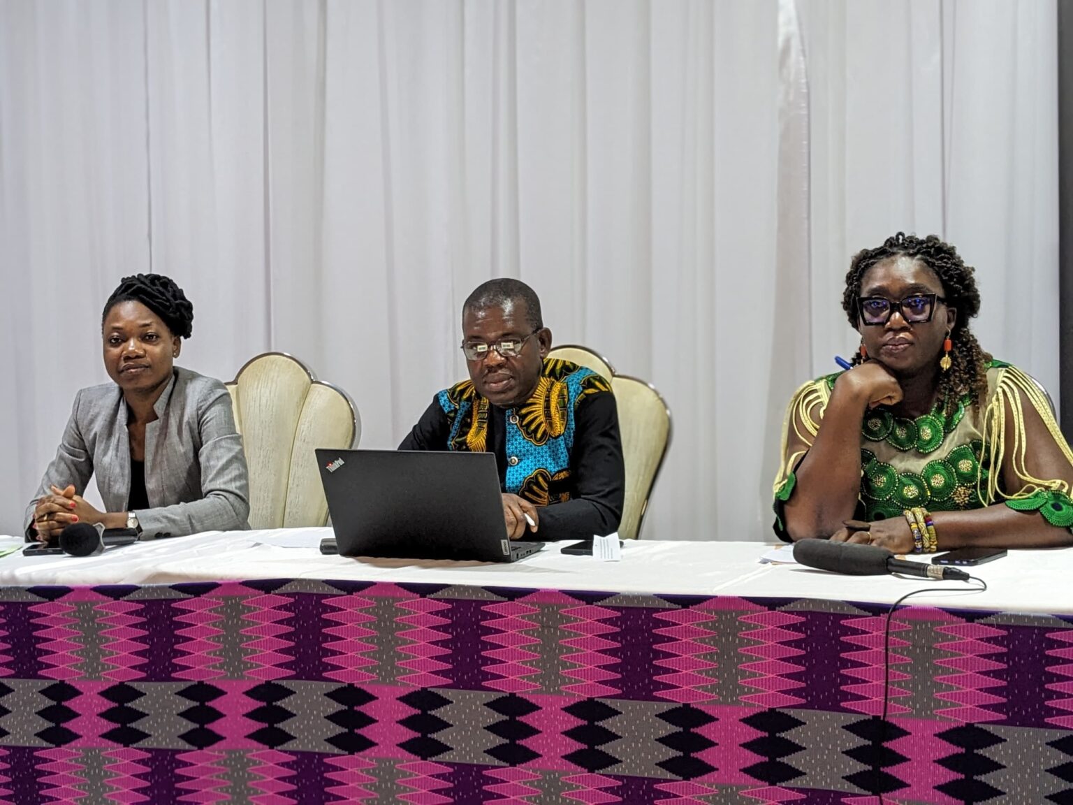 Le Togo s'engage pour l'avenir : les journalistes togolais sont informés sur le Pacte pour l'avenir et appelés à sensibiliser la population.