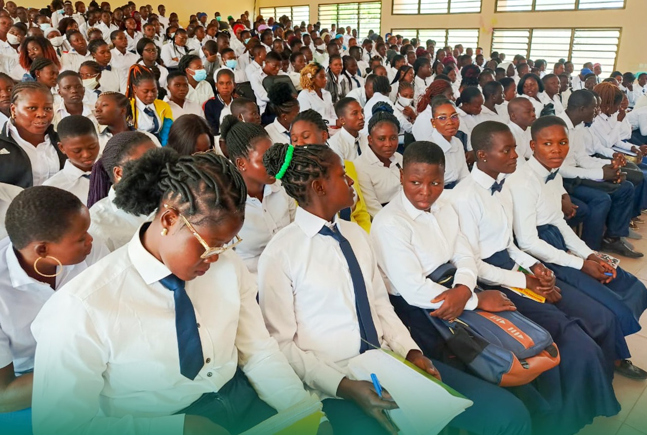 2579 enseignants fraîchement diplômés sont prêts à investir les classes. Focus sur une formation de qualité et un avenir prometteur.