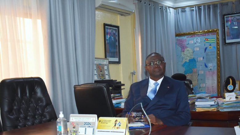 Le littoral de Lomé va faire peau neuve : partenariat entre le gouvernement et la mairie pour un espace public revitalisé.