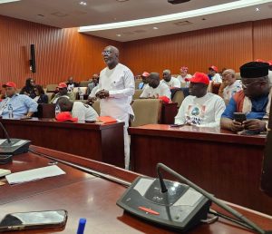 La CEDEAO envoie une mission d'urgence au Libéria pour apaiser les tensions politiques et favoriser le dialogue.