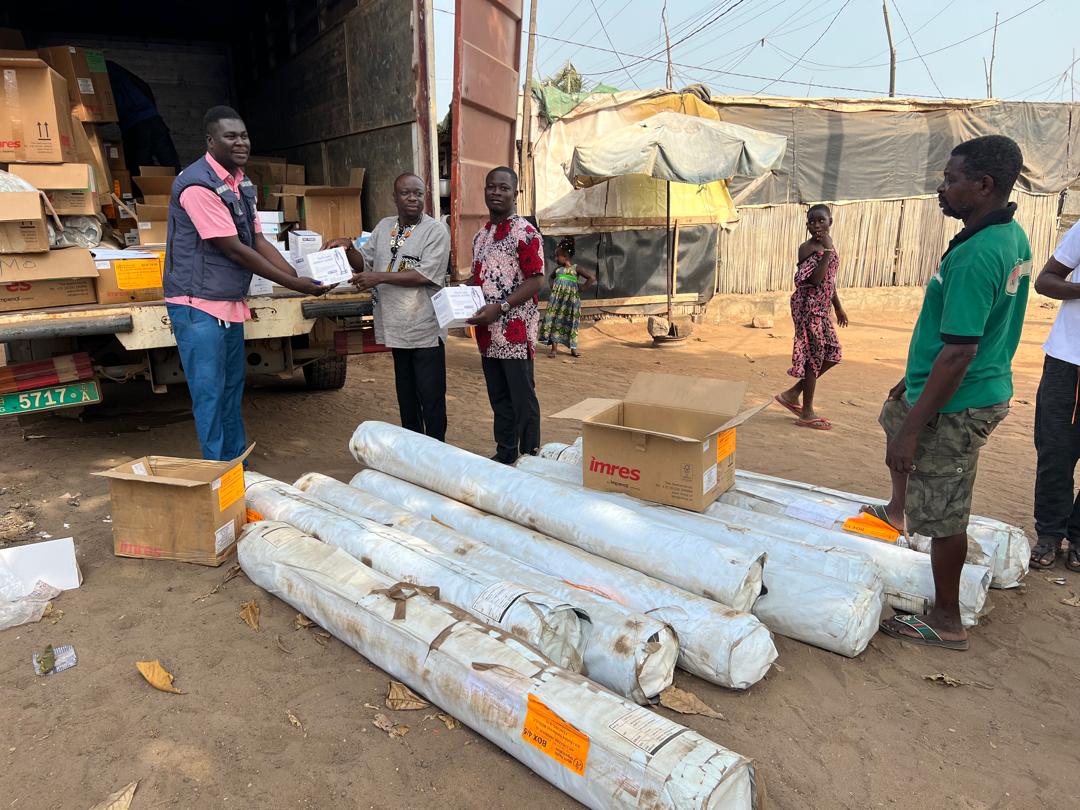 L'OMS soutient la lutte contre le choléra au Togo en renforçant l'aire sanitaire de Katanga avec des tentes, des médicaments