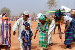 Une fête traditionnelle à Assoli met en lumière la diversité culturelle du Togo et ouvre des perspectives pour le développement économique du pays.