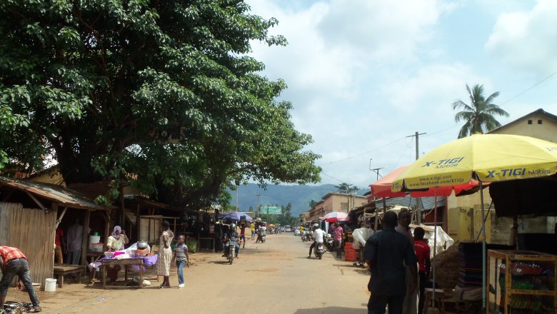 Un crime violent vient de secouer la paisible ville de Kpalimé, plongeant les habitants dans la peur et suscitant une vague d'indignation.