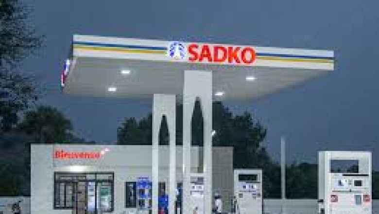 Le Togo annonce une baisse des prix à la pompe, offrant un léger répit aux consommateurs face à l'inflation galopante.