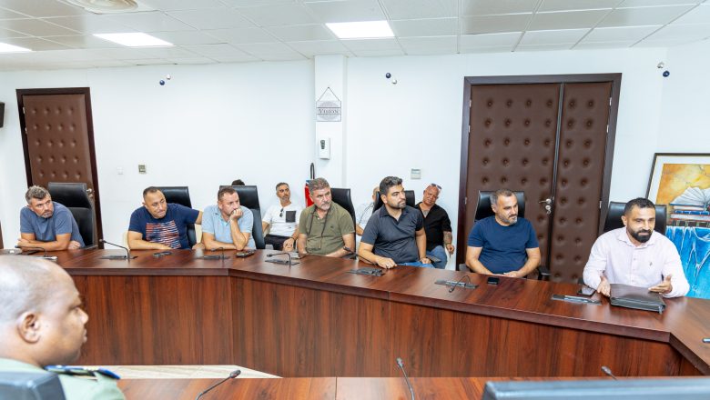 Le Commissaire Général des Douanes Philippe Kokou B. Tchodie a rencontré des importateurs de véhicules d'occasion pour discuter des défis du secteur