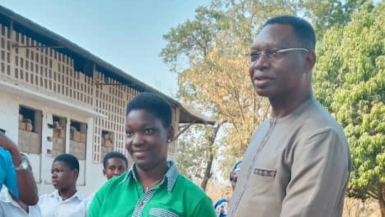 Quand un député transforme l'obtention d'un certificat de nationalité, droit fondamental, en acte de bienfaisance médiatisé,