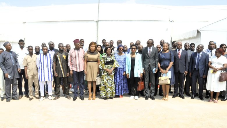 Le Forum de la Sous-Traitance et des Partenariats, inauguré par Mme Kayi, met en lumière les opportunités entre grandes entreprises et TPME,