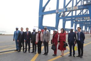 Le ministre des Affaires étrangères, explore les perspectives d'un partenariat entre le port de Hai Phong et le port autonome de Lomé