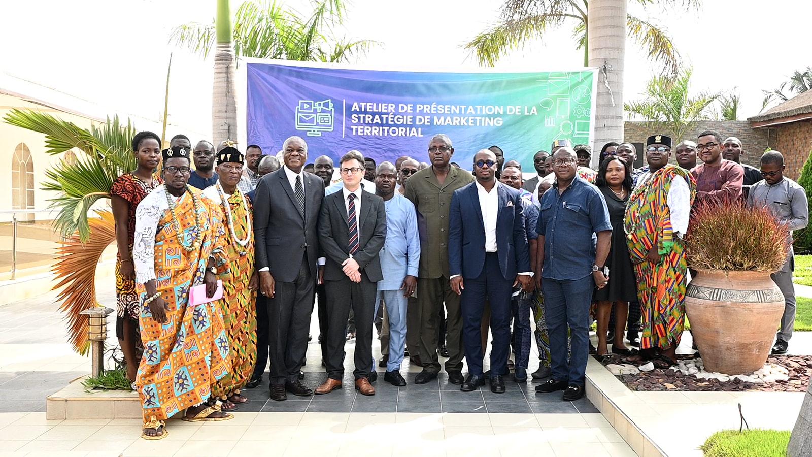 Aného clôt la cinquième édition des Ateliers de Stratégie de Marketing Territorial, transformant la ville en laboratoire de synergies entre expertise, savoirs endogènes et vision étatique.