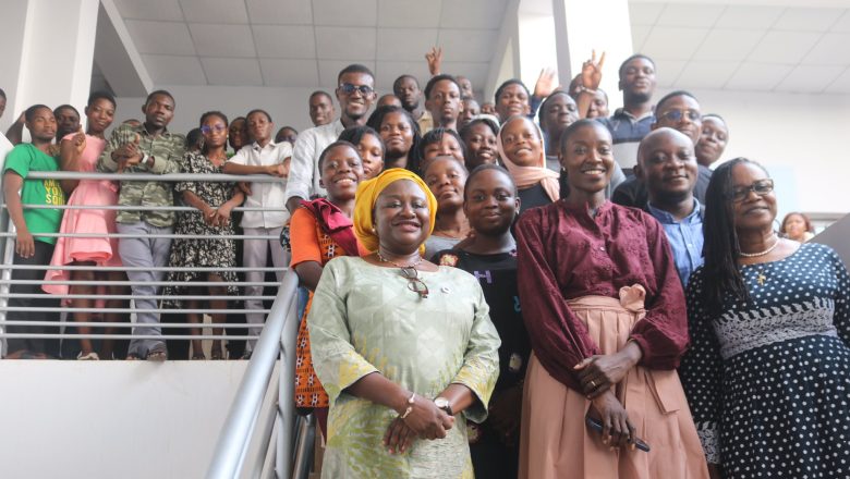 UN IPOD Togo favorise l’accès des jeunes filles aux sciences, un levier essentiel pour l’innovation et le développement durable.