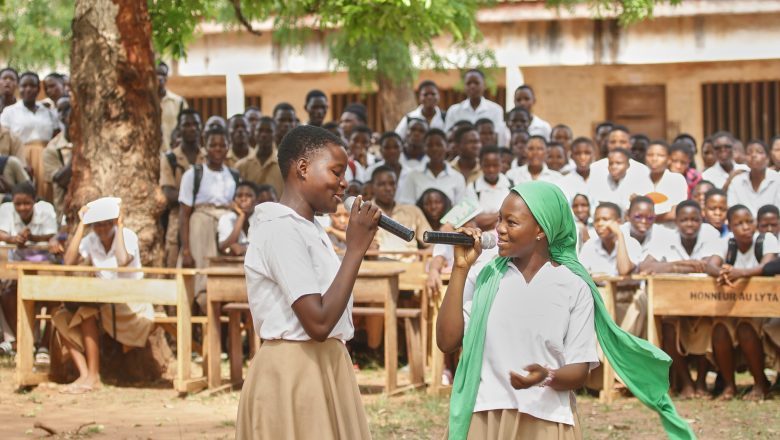 L'initiative éducative révolutionnaire de Yoto a vu plus de 3500 lycéens s'unir pour déconstruire les fondements de la haine