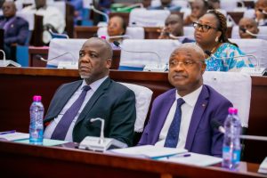 L’Assemblée nationale togolaise adopte à l’unanimité deux lois clés pour moderniser la gouvernance publique, réformant l’OTR