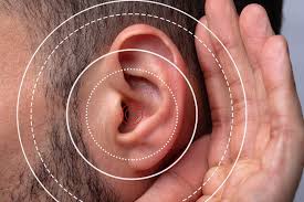 La Journée mondiale de l’audition 2025 semble mettre en lumière les efforts pour rendre les soins de l’oreille accessibles en Afrique,