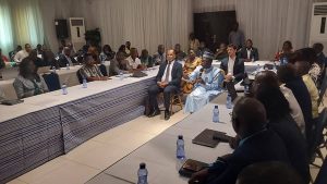 Katari Foli Bazi ouvre à Lomé un atelier validant les CDN et élaborant une stratégie climatique à long terme, 