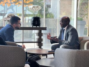 Samuel Munzele Maimbo, candidat à la présidence de la BAD, partage une vision optimiste pour l’Afrique, inspirée par son périple 